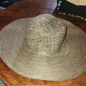 Coolibar Wide Brim Straw Sun Hat in Light Brown/Tan